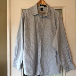 Men’s GAP dress shirt